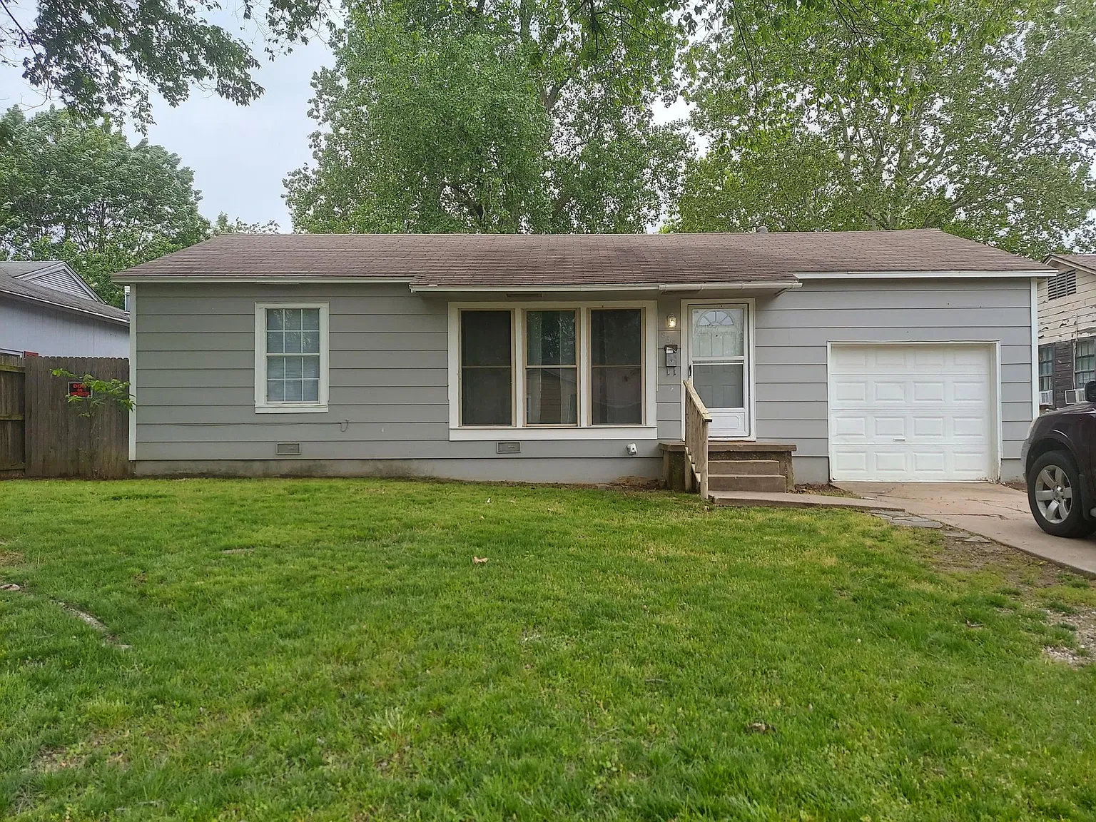 2 bed, 816 sqft, $1,200 — Photo 2
