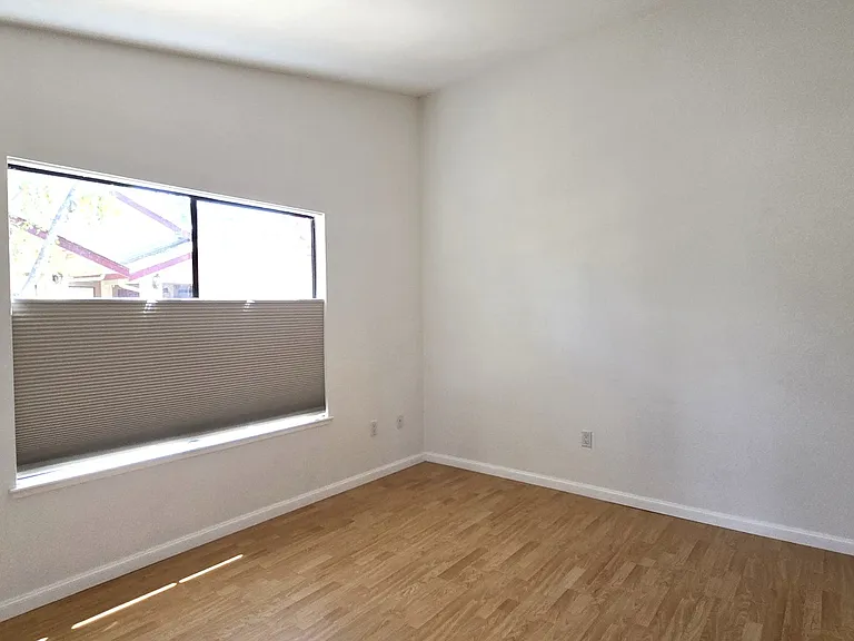 38715 Huntington Cir — Photo 17