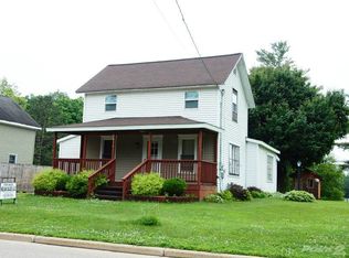 221 Grand St, Tigerton, WI 54486