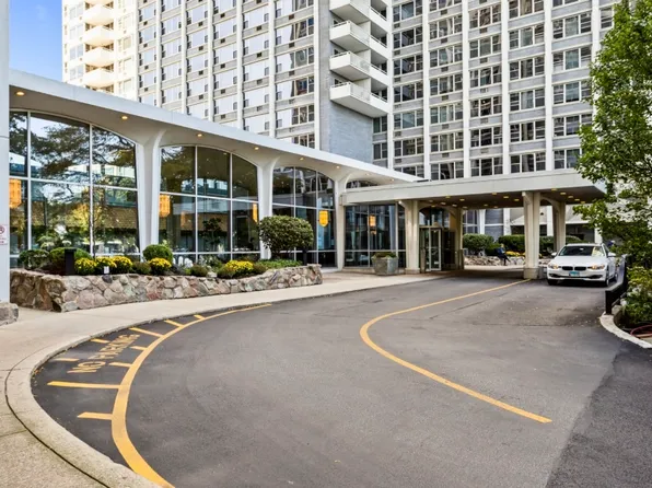 4250 N Marine Dr APT 510, Chicago, IL 60613