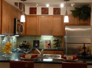 325 Oak Creek Dr APT 416, Wheeling, IL 60090