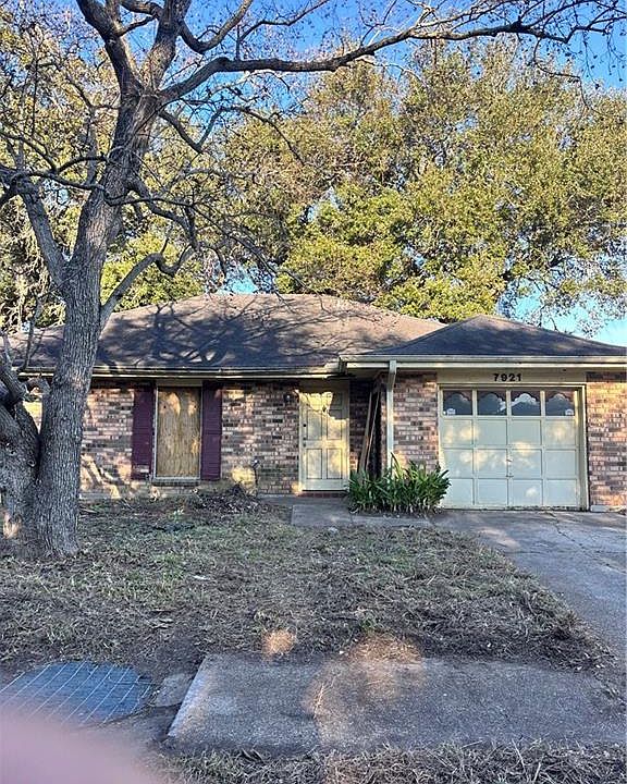 1st image of 7921 Branch Dr