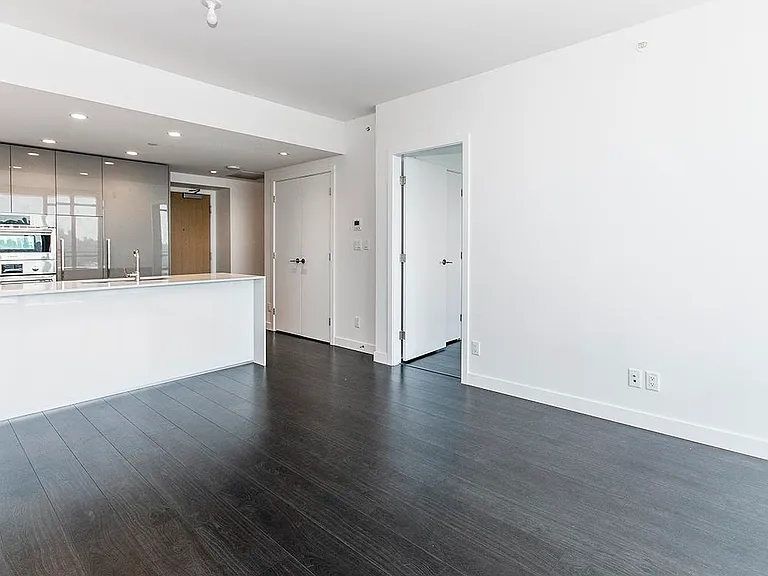 2085 Skyline Ct #2407 — Photo 6