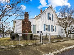26 Chase St, Pawtucket, RI 02861