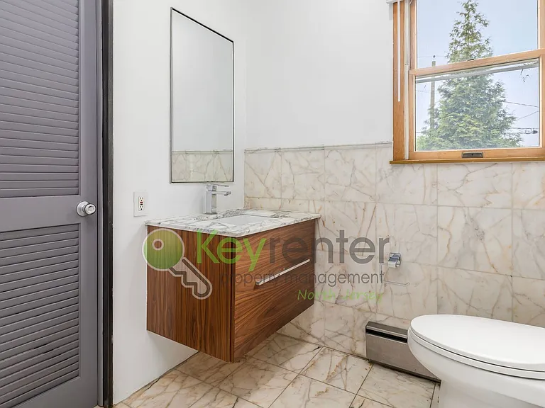 755 Spring Valley Rd — Photo 11