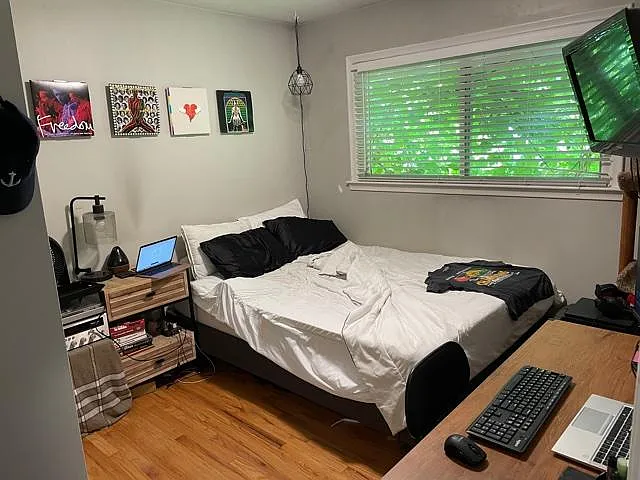 720 Louis Ave — Photo 6