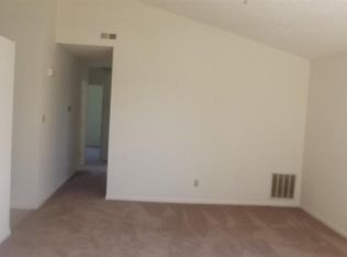 818 Barrington Ct, Trenton, OH