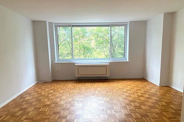 Rented by Sotheby's International Realty | media 9