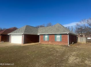 10860 Ridgefield Dr, Olive Branch, MS 38654