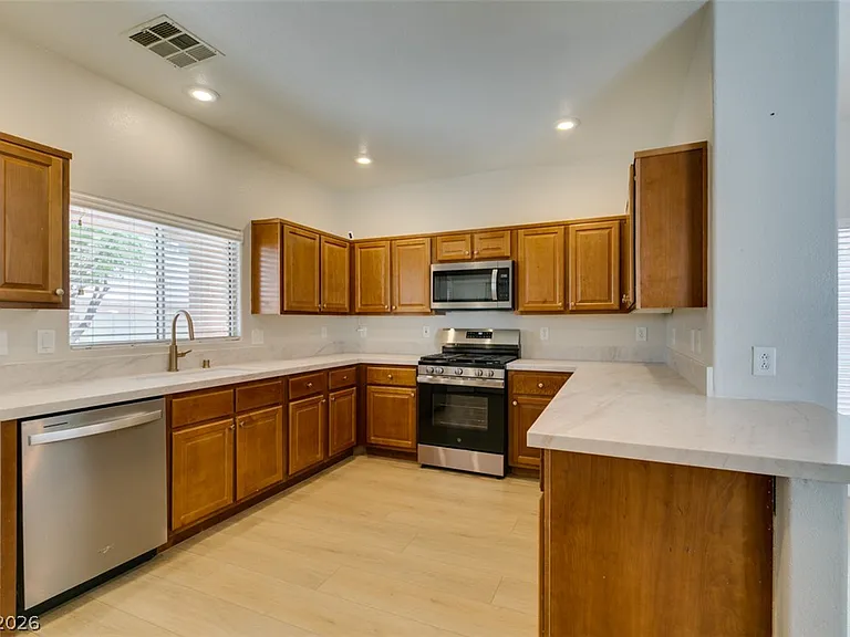 8909 Houston Ridge Ave — Photo 17