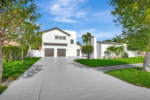 237 NW 7th St Photo 1