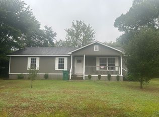 104 Washington St, Hooks, TX 75561