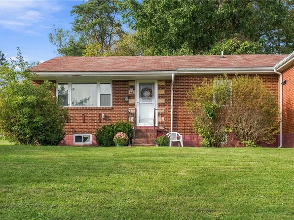 216-218 Talisman Ln, Natrona Heights, PA 15065