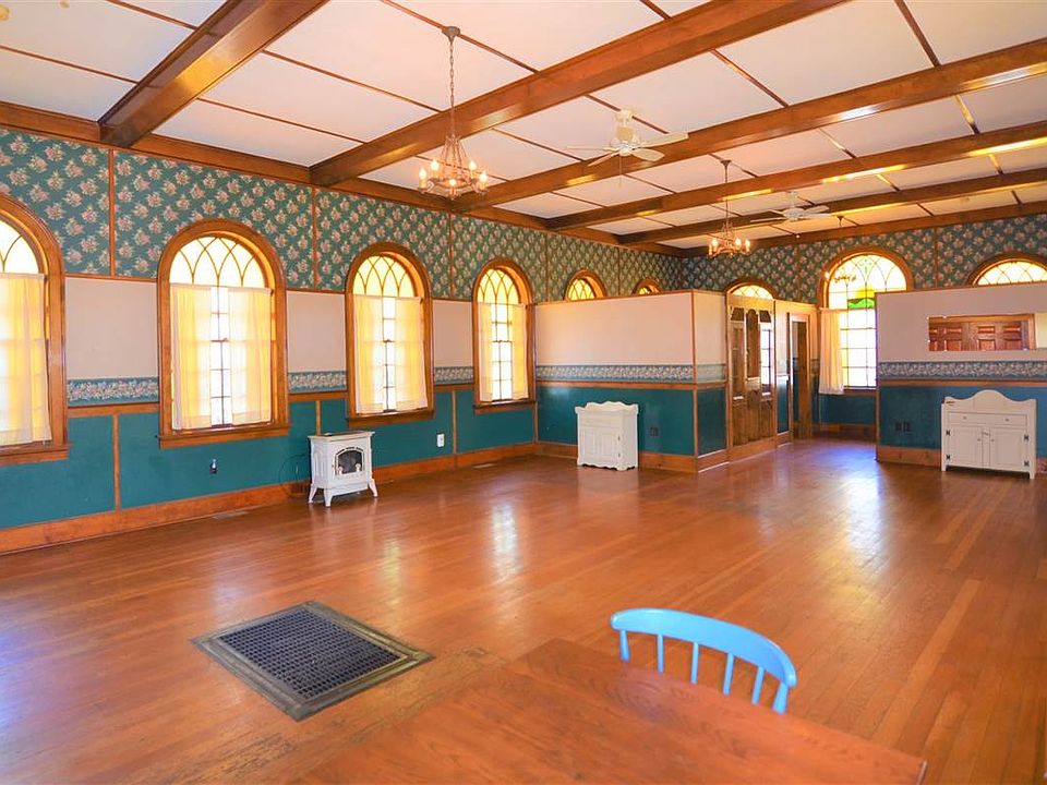 60 Cheney St, Newport, NH 03773 Zillow