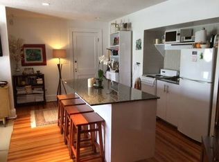 86 Lancaster Rd #B, West Hartford, CT 06119