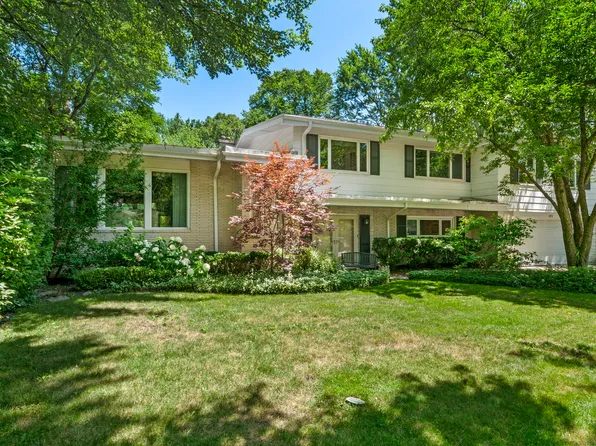 3838 Four Winds Way, Skokie, IL 60076