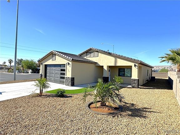 3rd image of 1745 Dean Drive