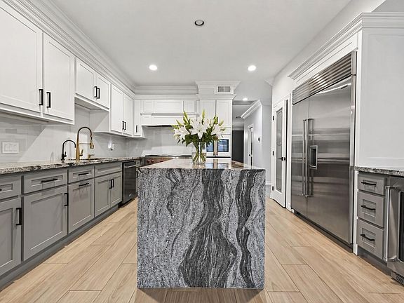 5th image of 1411 Kelliwood Oaks Dr