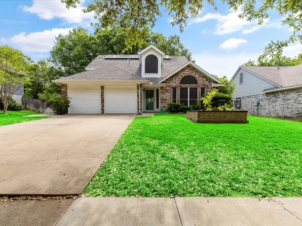 7516 Bear Lake Dr, Fort Worth, TX 76137