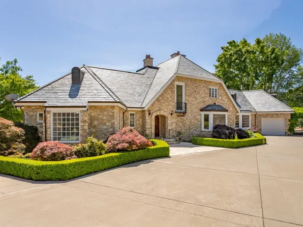 55 Mission Trail Rd, Redwood City, CA 94062