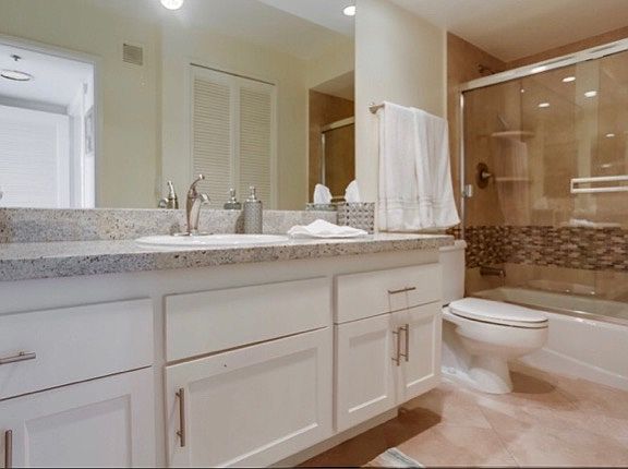 5th image of 1820 Avenida Del Mundo Unit 202