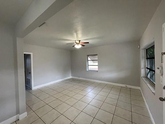 2nd image of 1215 NE 181st St