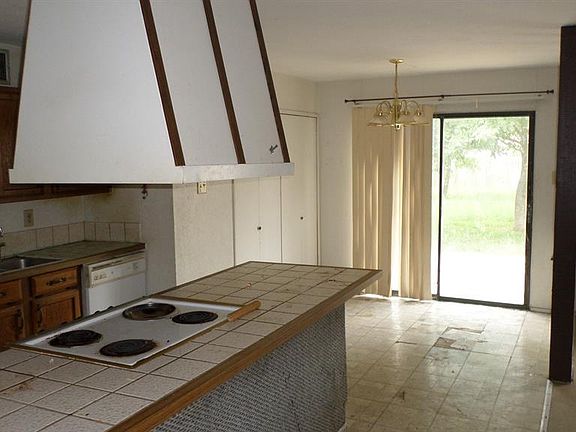 4th image of 1117 Llano Trl