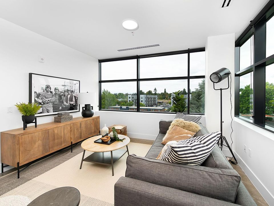 Angelo Tower furnished living room