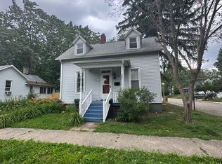 108 E Oregon St, Urbana, IL 61801