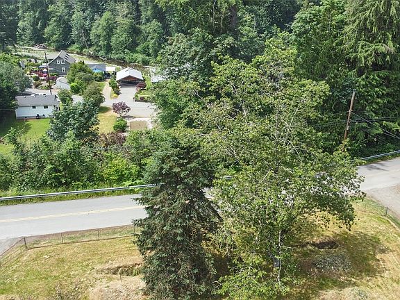 5th image of 22920 Upper Dorre Don Way SE