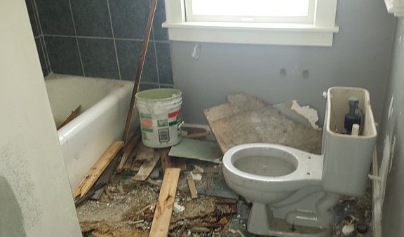 5th image of 2838 Bales Ave