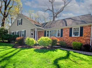 5 Tip Top Way, Berkeley Heights, NJ 07922