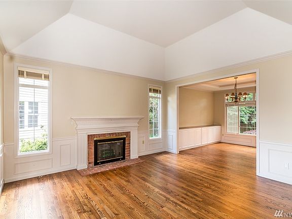 4th image of 17121 SE 47th Pl