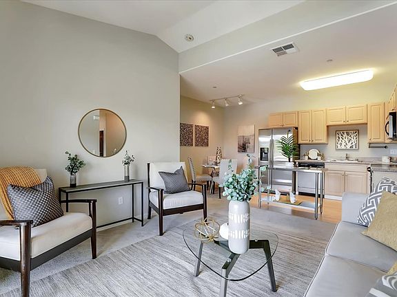 3rd image of 3128 Loma Verde Dr APT 419