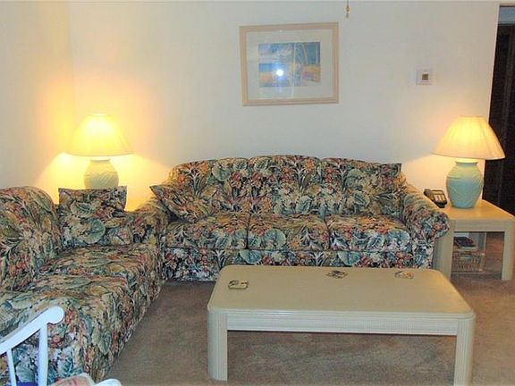 5th image of 491 Hunter Cir