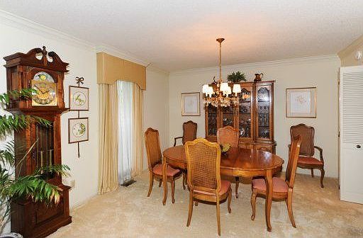 5th image of 2303 Chesterfield Dr