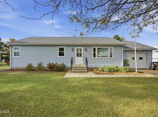 4540 S State Route 587, New Riegel, OH 44853