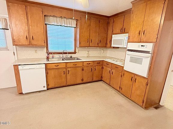 2nd image of 5005 Gatewood Dr