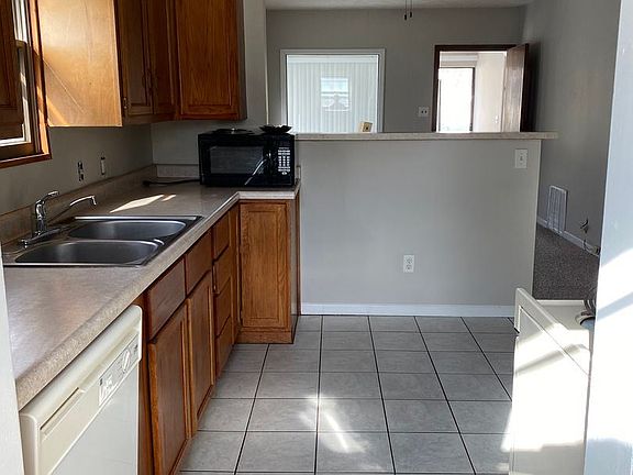 5th image of 1936 S 52nd St
