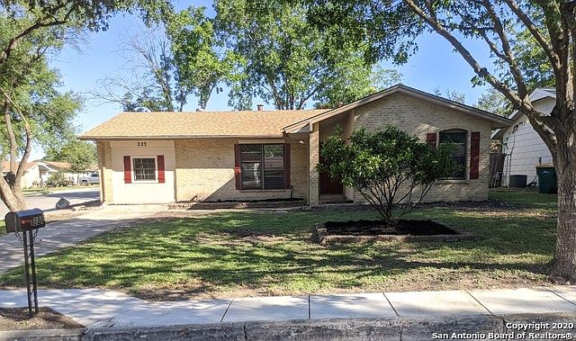 1st image of 223 Kimberly Dr