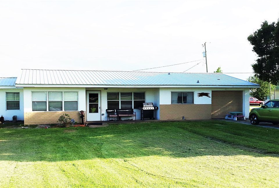 1st image of 584 Avenue O SW