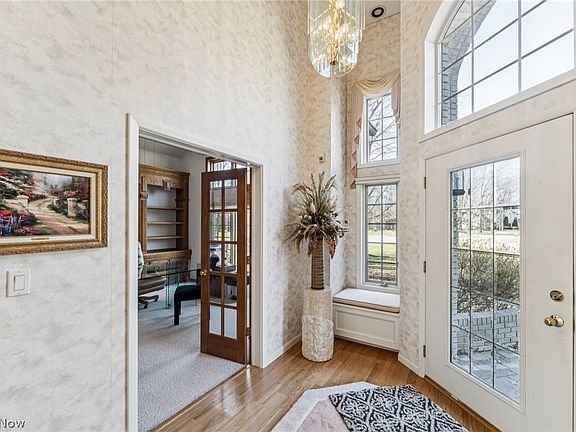 3rd image of 32341 Regency Ct