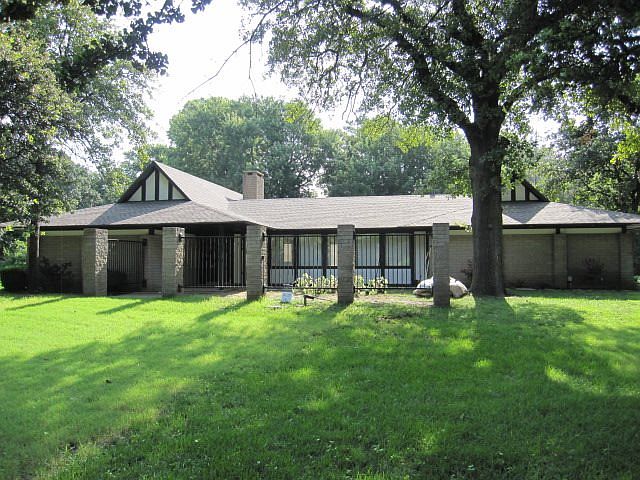 1st image of 2815 Meadowlark Ln