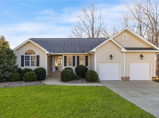 7906 McCreedy Dr, Oak Ridge, NC 27310