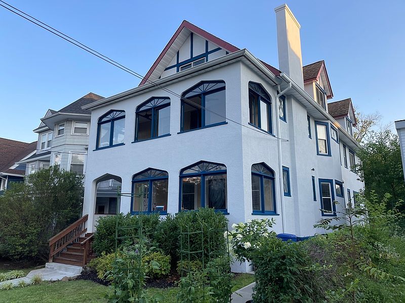 1st image of 158 Claremont Ave #1