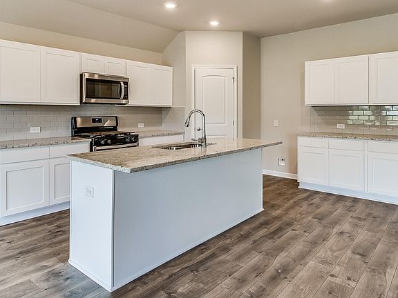 5th image of 3406 Magnolia Cove Ct