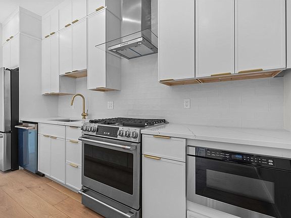 2nd image of 747 Cambridge St #2