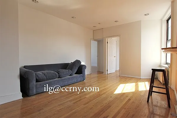 Rented by City Connections Realty | media 11