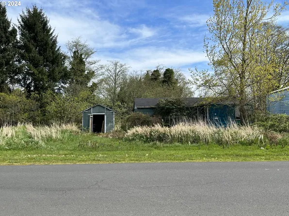 76 NE Heron Ave, Warrenton, OR 97146