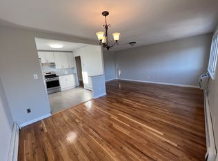 68-01 58th Rd #3, Maspeth, NY 11378